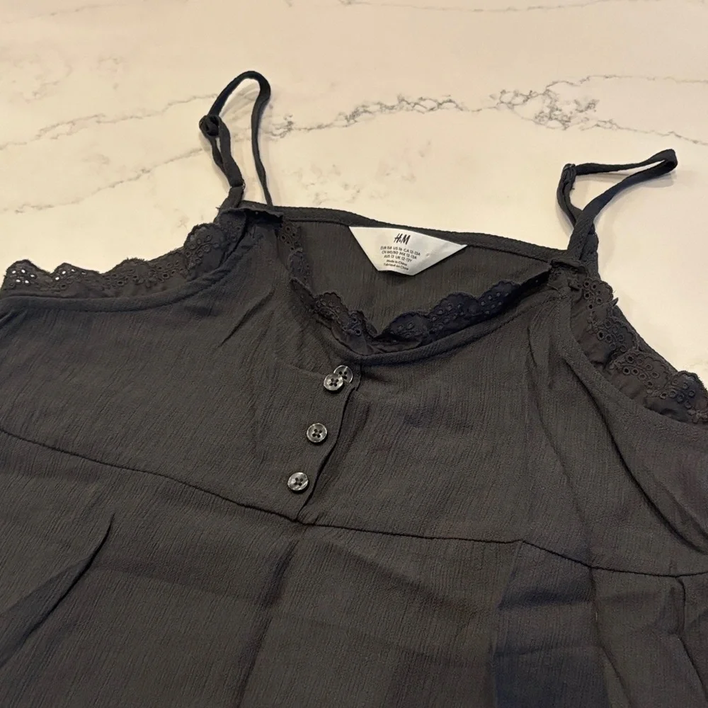 H&M Black Buttoned Lace Camisole